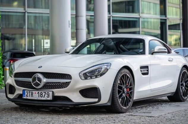 Mercedes-Benz SLK 350 for rent in Uruguay